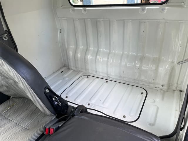 1997 Daihatsu Hijet JDM car for sale — photo 15 of 18