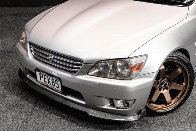 1999 Toyota Altezza JDM car for sale — photo 3 of 17