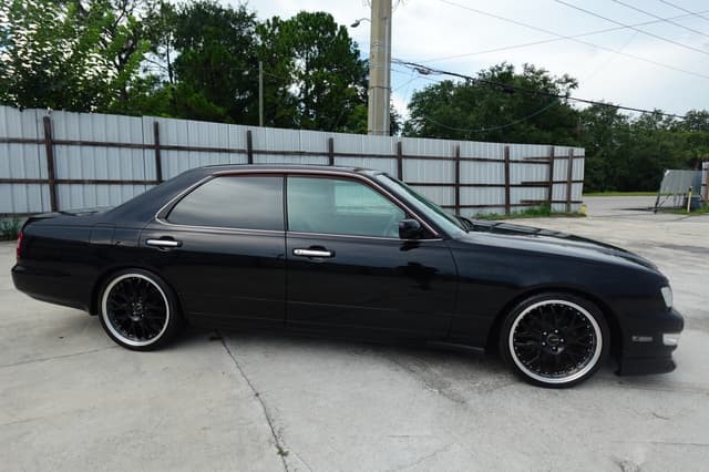 1998 Nissan Gloria JDM car for sale — photo 5 of 19