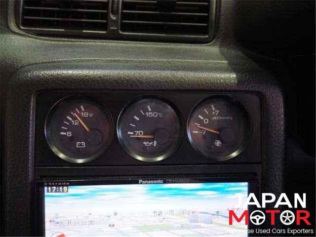 1992 Nissan Skyline JDM car for sale — photo 13 of 25
