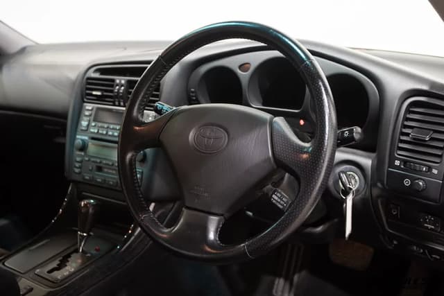 1999 Toyota Aristo JDM car for sale — photo 12 of 25