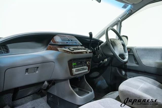 1998 Toyota Estima JDM car for sale — photo 9 of 25