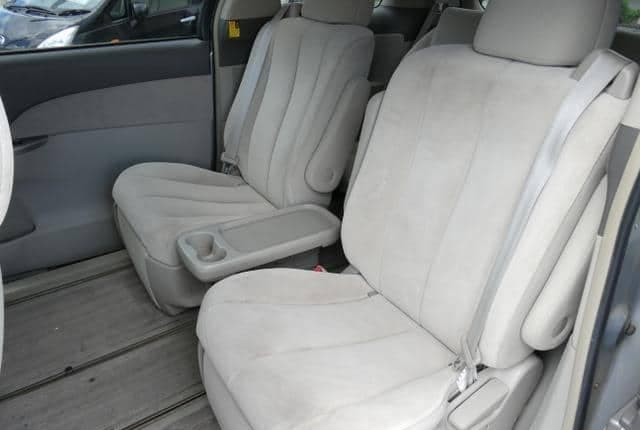 2009 Toyota Estima JDM car for sale — photo 8 of 16