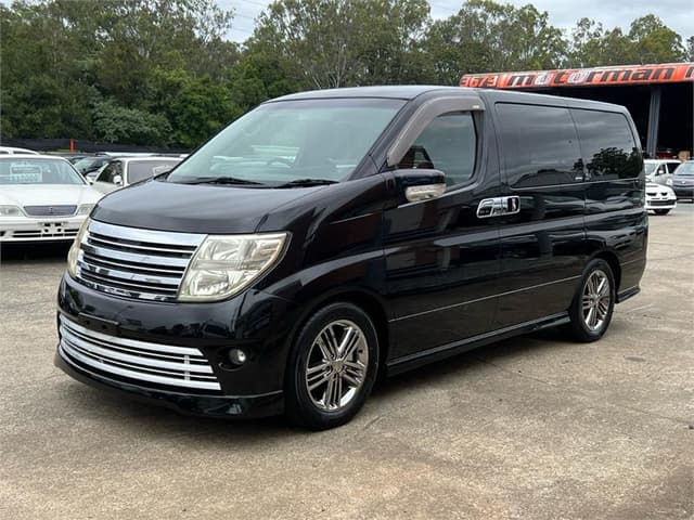 2006 Nissan Elgrand JDM car for sale — photo 10 of 16