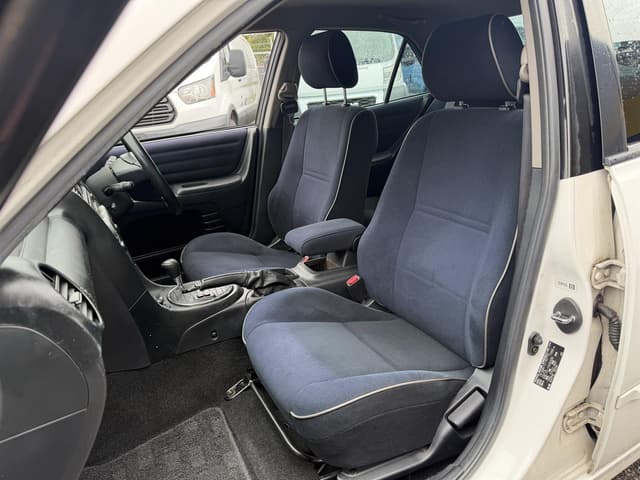 2005 Toyota Altezza JDM car for sale — photo 10 of 18