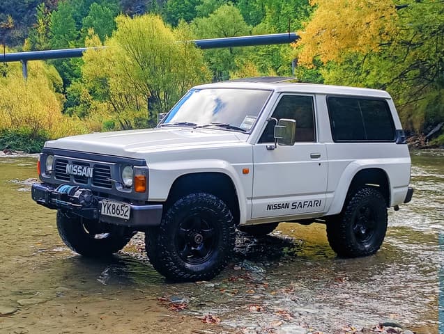 1988 Nissan Safari JDM car for sale — photo 4 of 25