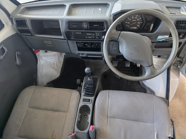 2001 Mitsubishi Minicab JDM car for sale — photo 4 of 19