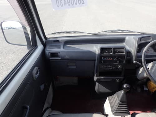 1991 Mitsubishi Minicab JDM car for sale — photo 8 of 14