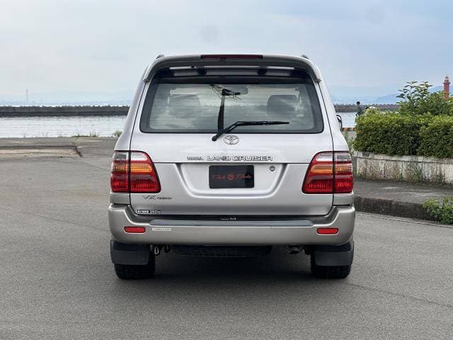 2000 Toyota Land Cruiser JDM car for sale — photo 16 of 17