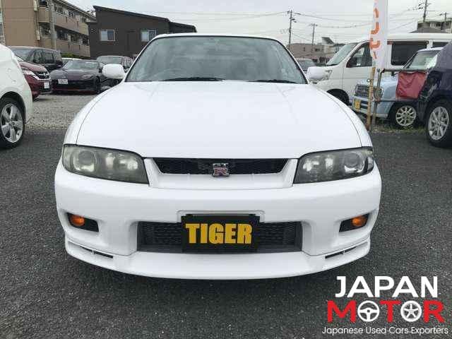 1997 Nissan Skyline JDM car for sale — photo 3 of 15