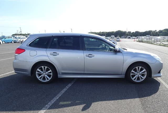2011 Subaru Legacy JDM car for sale — photo 6 of 25