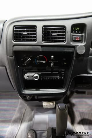 1998 Toyota Hilux JDM car for sale — photo 12 of 25