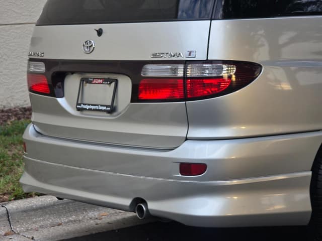 2000 Toyota Estima JDM car for sale — photo 13 of 25