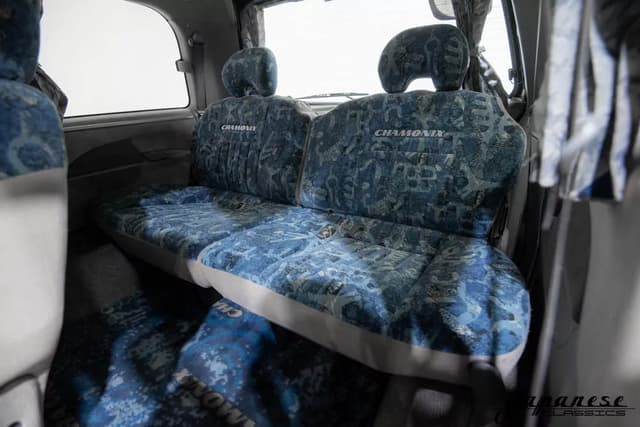 1998 Mitsubishi Delica JDM car for sale — photo 20 of 25