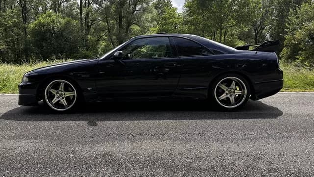 1996 Nissan Skyline JDM car for sale — photo 6 of 25