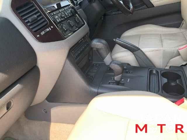 1999 Mitsubishi Pajero JDM car for sale — photo 13 of 15