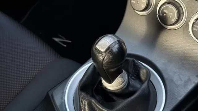 2003 Nissan Fairlady Z JDM car for sale — photo 12 of 25