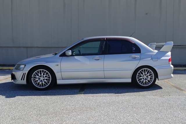 2001 Mitsubishi Lancer Evolution JDM car for sale — photo 9 of 18