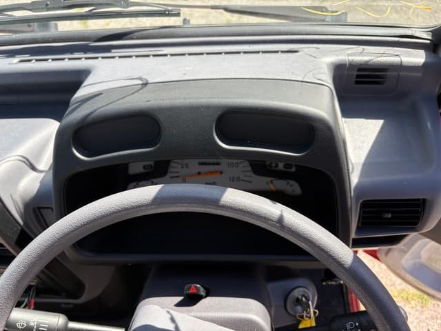 1999 Mitsubishi Minicab JDM car for sale — photo 10 of 25