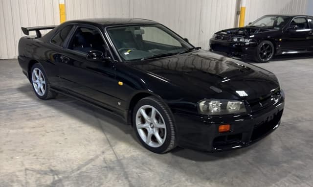 1998 Nissan Skyline JDM car for sale — photo 3 of 25