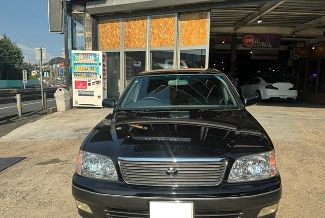 1999 Toyota Celsior JDM car for sale — photo 2 of 25