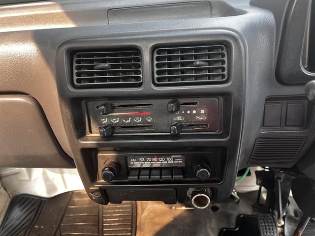 1993 Daihatsu Hijet JDM car for sale — photo 24 of 25