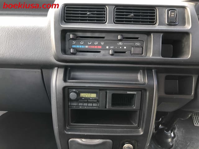1999 Daihatsu Hijet JDM car for sale — photo 16 of 21