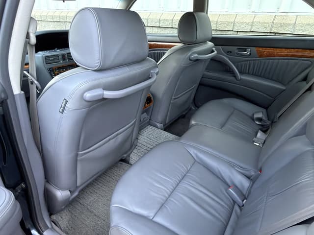 2001 Nissan Cedric JDM car for sale — photo 10 of 20