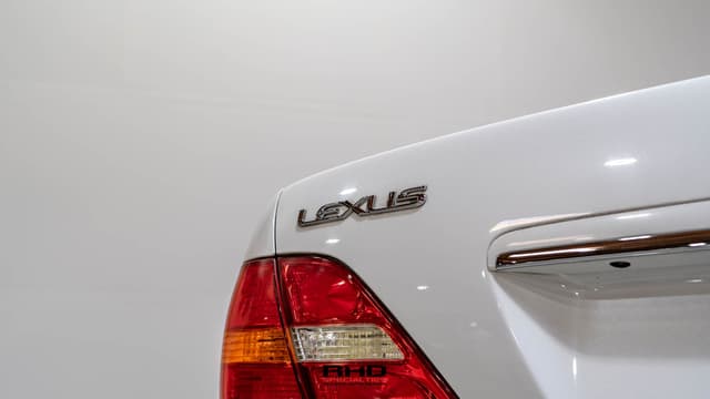 2001 Toyota Celsior JDM car for sale — photo 11 of 25