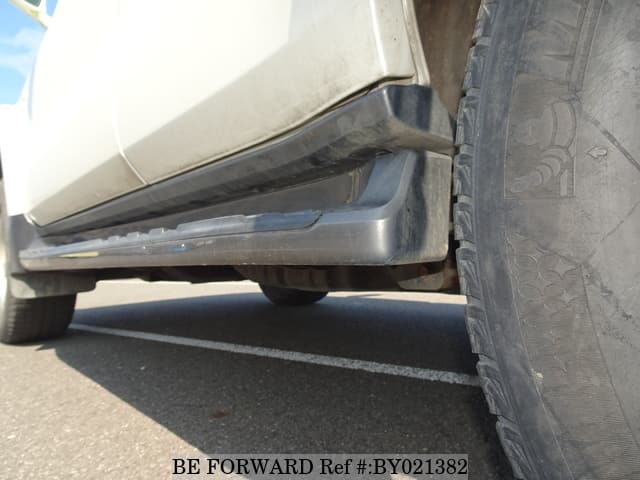 2006 Toyota Land Cruiser Prado JDM car for sale — photo 19 of 25