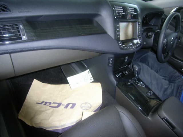 2009 Toyota Crown JDM car for sale — photo 3 of 6