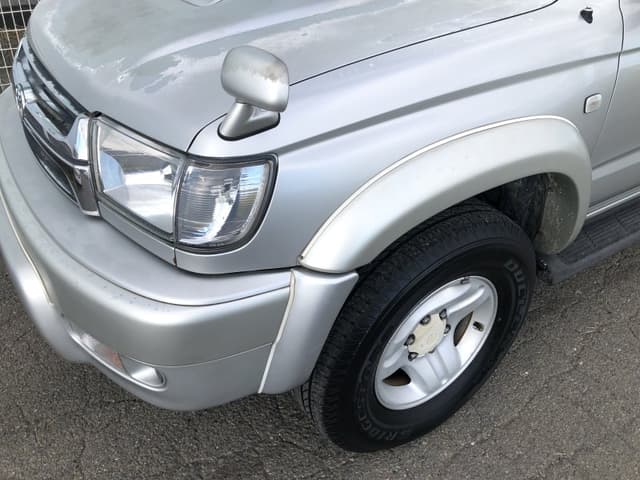 2000 Toyota Hilux Surf JDM car for sale — photo 4 of 5