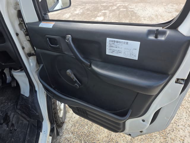 2005 Suzuki Carry JDM car for sale — photo 18 of 25