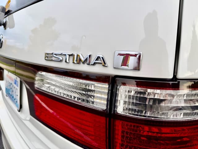 2000 Toyota Estima JDM car for sale — photo 23 of 25