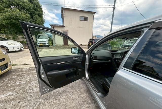 2009 Subaru Legacy JDM car for sale — photo 23 of 25