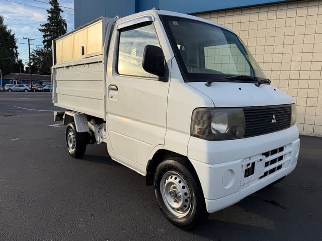 2001 Mitsubishi Minicab JDM car for sale — photo 4 of 25