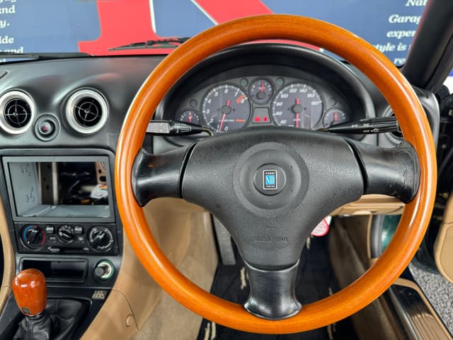 1999 Mazda Roadster (Eunos Roadster / MX-5) JDM car for sale — photo 10 of 25