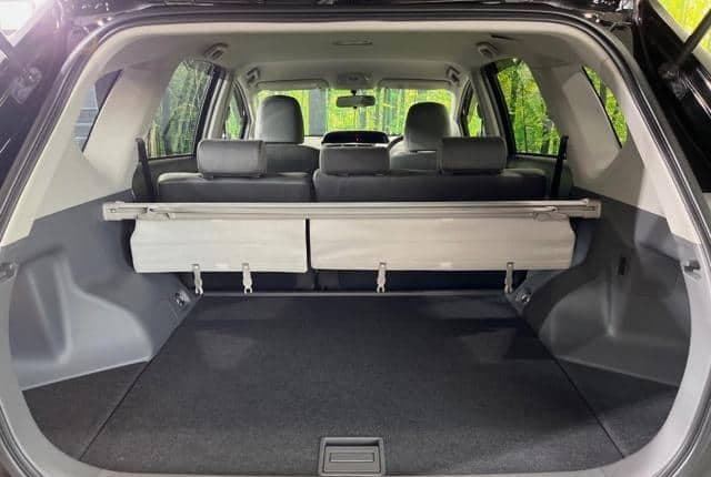 2011 Toyota Prius JDM car for sale — photo 14 of 25
