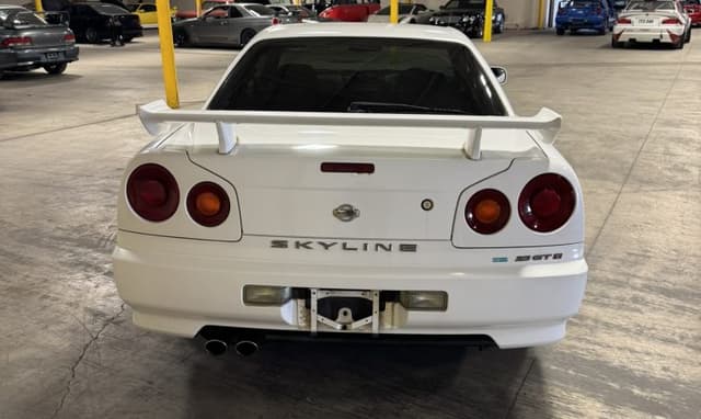1998 Nissan Skyline JDM car for sale — photo 9 of 25