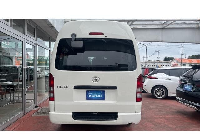 2011 Toyota HiAce JDM car for sale — photo 6 of 25