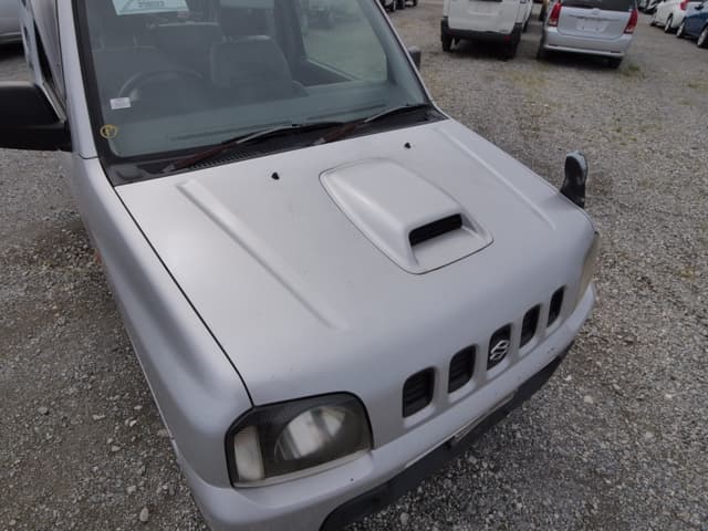 2000 Suzuki Jimny JDM car for sale — photo 12 of 25