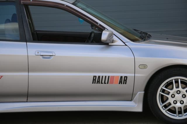 1997 Mitsubishi Lancer Evolution JDM car for sale — photo 2 of 25