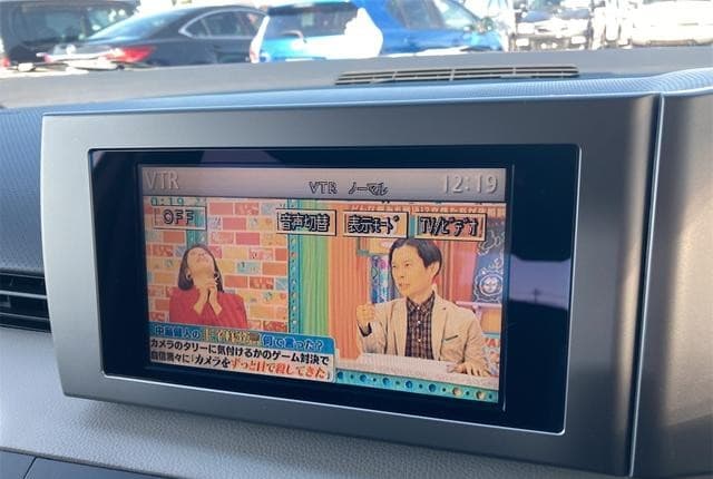 2003 Nissan Elgrand JDM car for sale — photo 18 of 25