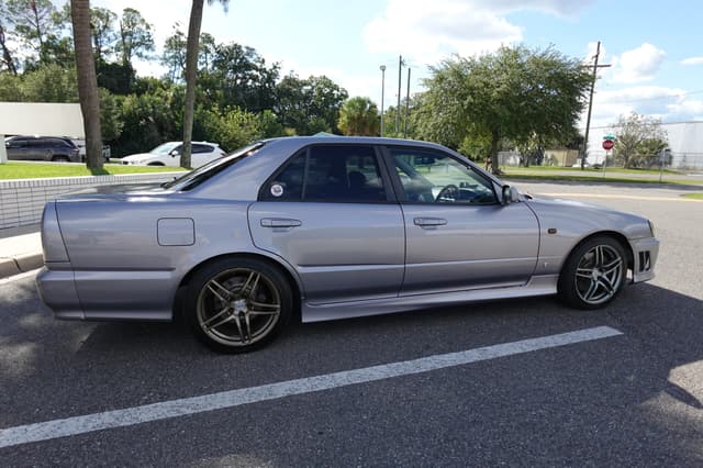 1998 Nissan Skyline JDM car for sale — photo 7 of 18