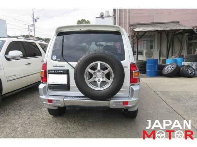2000 Mitsubishi Pajero JDM car for sale — photo 8 of 10