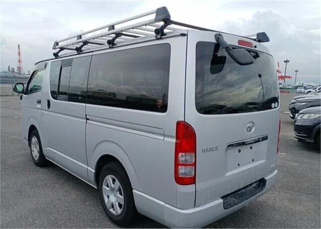 2012 Toyota HiAce JDM car for sale — photo 3 of 9