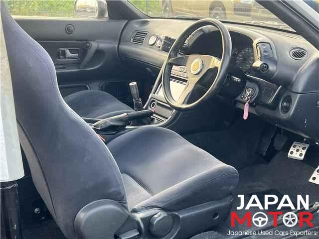 1993 Nissan Skyline JDM car for sale — photo 8 of 10