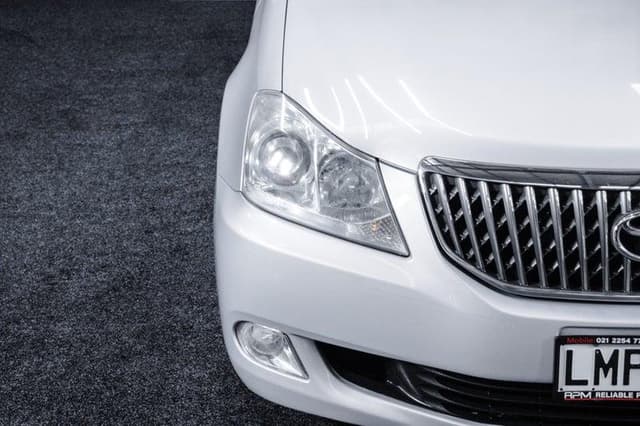 2009 Toyota Majesta JDM car for sale — photo 3 of 20