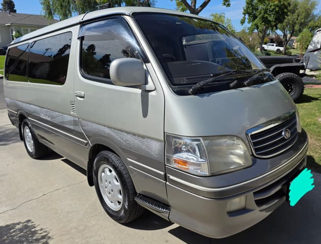 1999 Toyota HiAce JDM car for sale — photo 12 of 24
