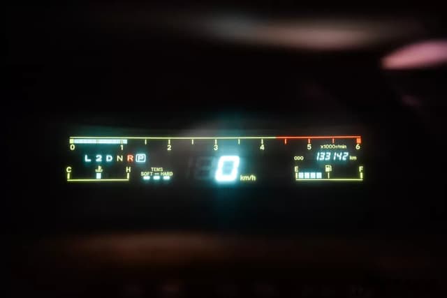 1993 Toyota HiAce JDM car for sale — photo 14 of 25